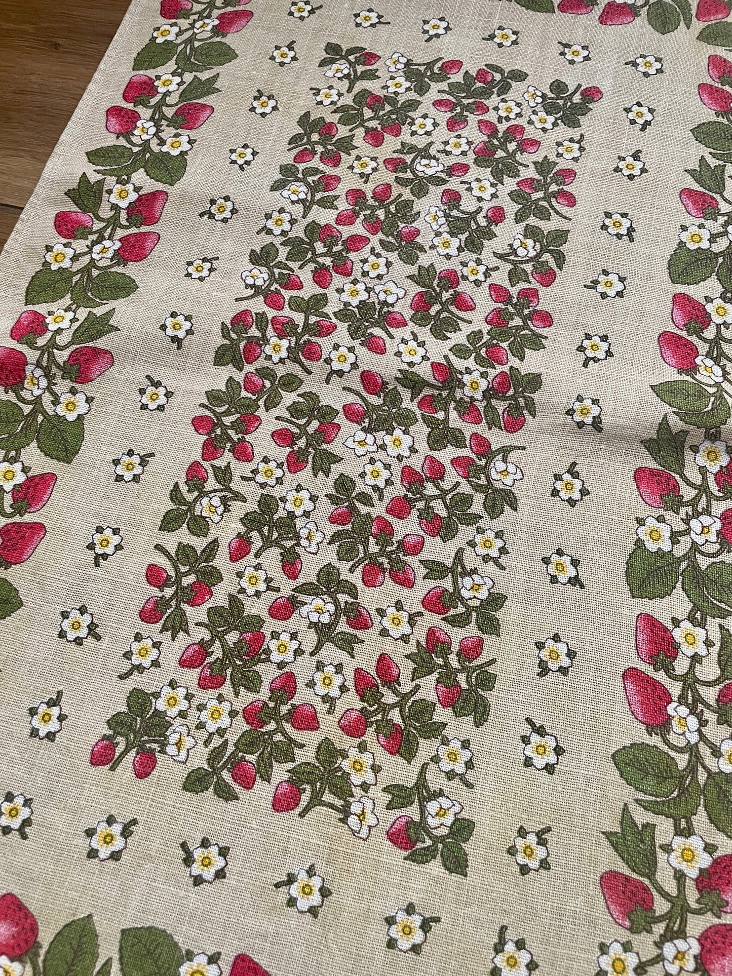 Tea Towel Kit - Strawberry Pie