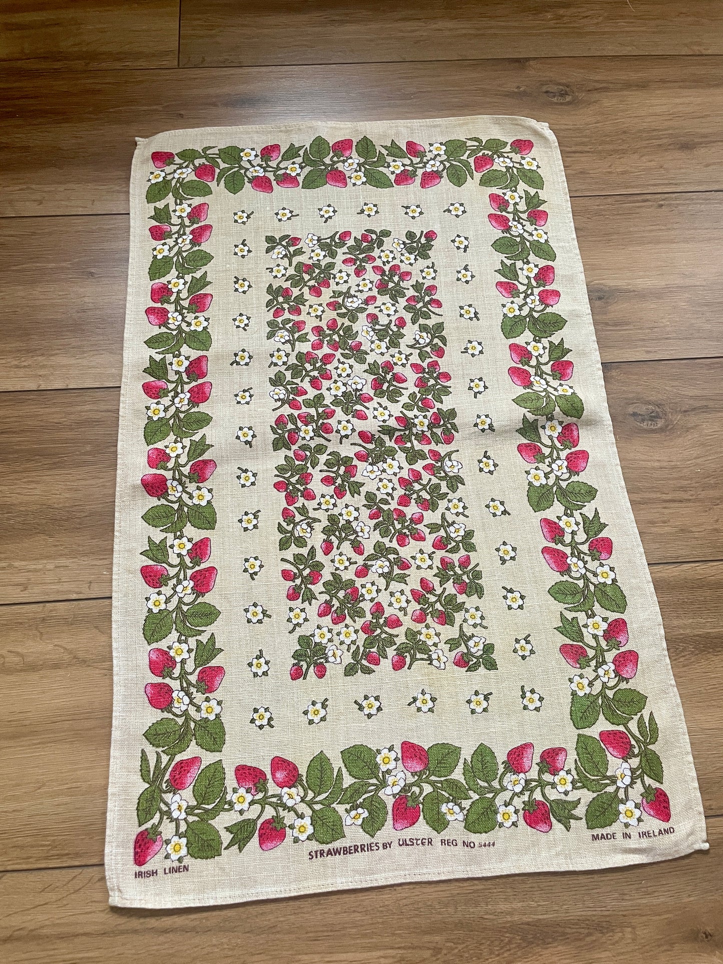 Tea Towel Kit - Strawberry Pie