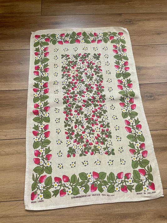 Tea Towel Kit - Strawberry Pie