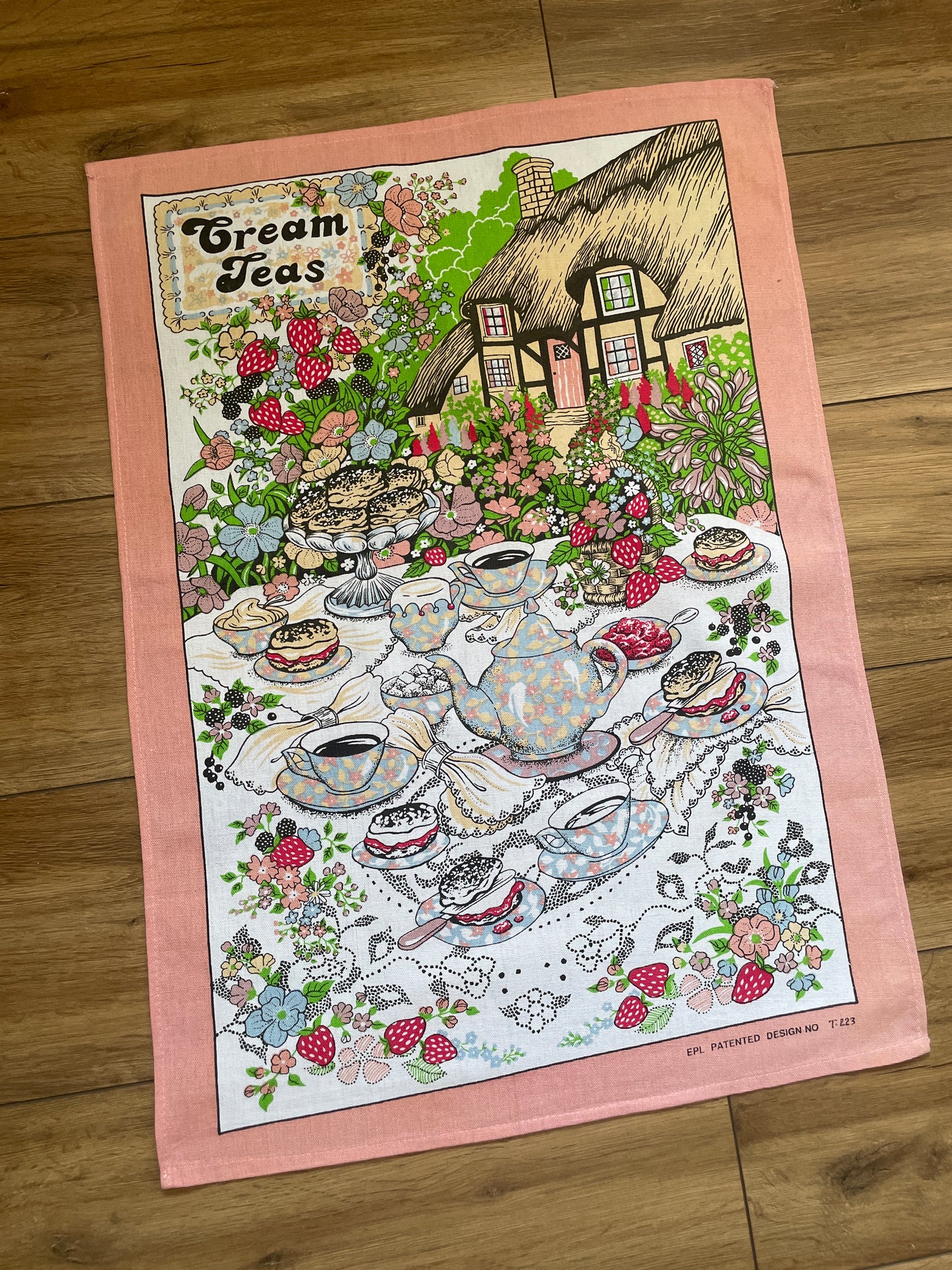 Tea Towel Kit - Cream Teas