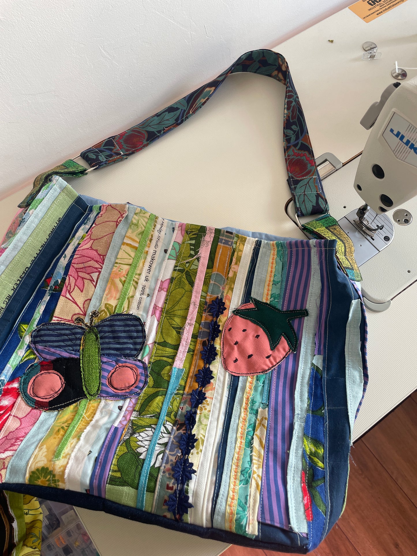 Scrappy Patch Bag Online Pattern + Fabric Patch Tutorial